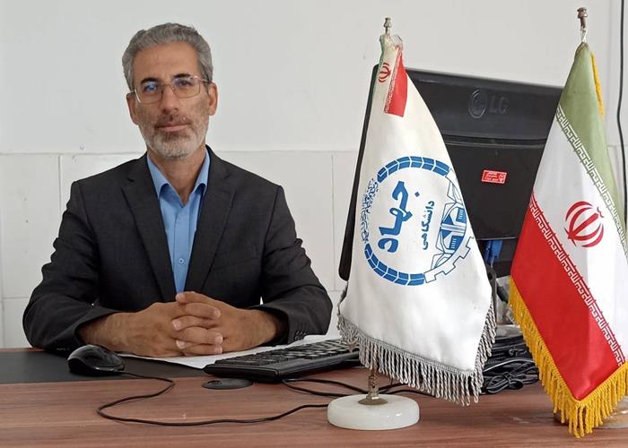 سلاحت را زمین بگذار؛ نه! نگذار، هیچ وقت هم نگذار